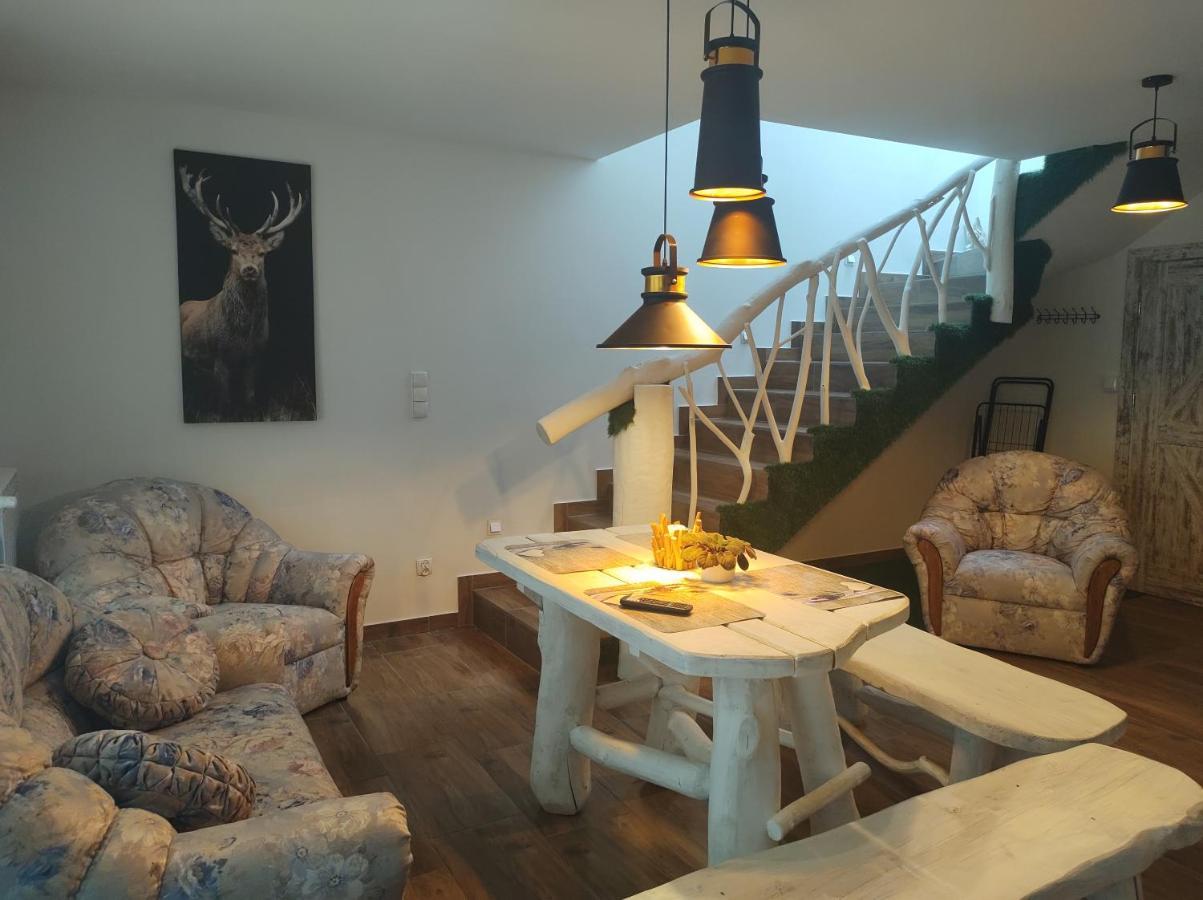 Guesthouse III Lesko Εξωτερικό φωτογραφία